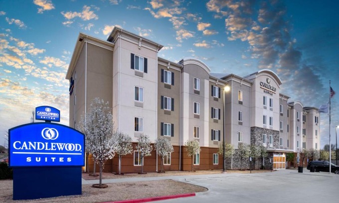 Enid Hotel | Candlewood Suites Enid by IHG
