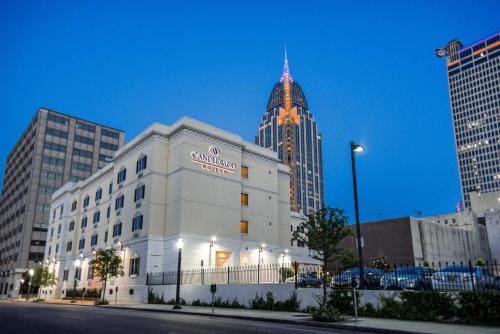 Central Business District Hotel | Candlewood Suites Mobile-Downtown by IHG