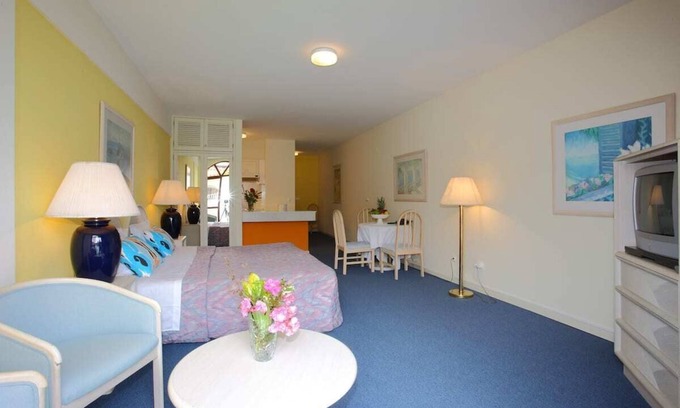 Madeira Island Apartment | Caniço Bay Club 1