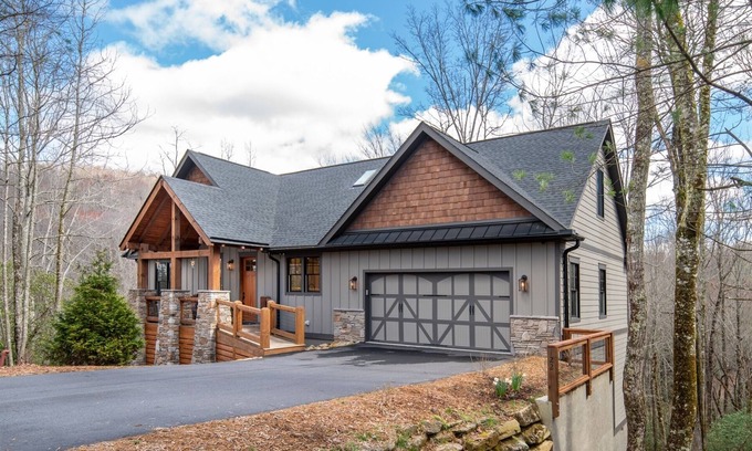 Brevard House | Canopy Creek Connestee Falls | 4 Bed, 2 Bath