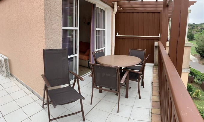 Cap Esterel Apartment | Cap Esterel 2P Sea view 5Pers. Air-conditioned
