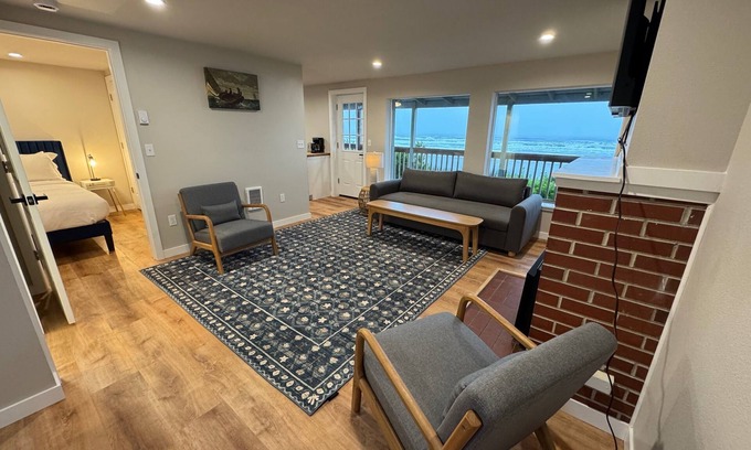 Waldport Cottage | Cape Cod Cottages #6 - Oceanfront Serenity