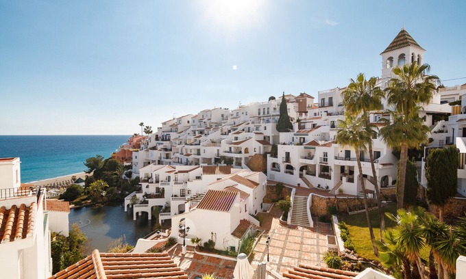 Chimenea Apartment | Capistrano Playa 803 by Casasol