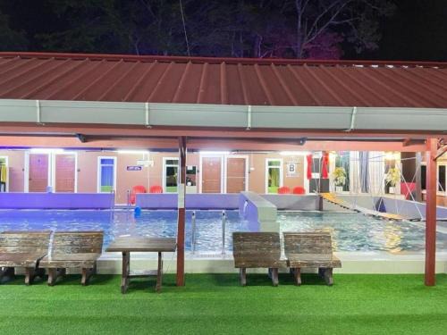 Kampung Raga Hotel | Capital O 91126 The Raga Chalet