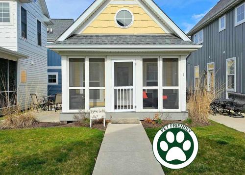 Ottawa House | Captain's Quarters