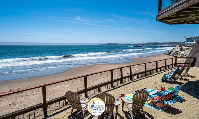 Westside Santa Cruz House | Captian's Quarters