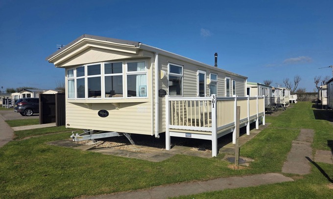 Chapel Saint Leonards Ski Chalet | Caravan Sleeps 6 With Game Console