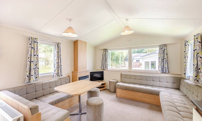 Longridge House | Caravan with one double and two twin.