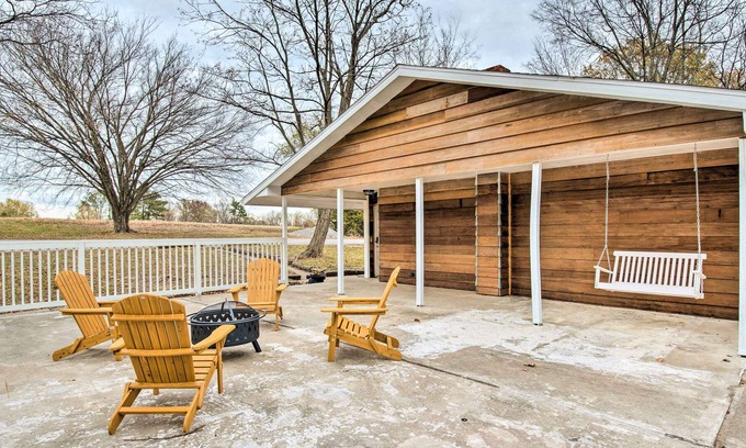 Carbondale Cabin | Carbondale Cabin ~ 10 Mi to Crab Orchard Lake