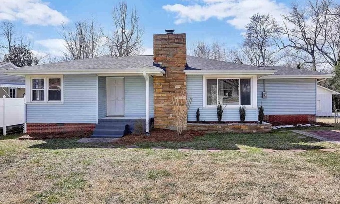 Greenville - Spartanburg House | Cardinal Gem - 3 bdrm/2bath home in Taylors