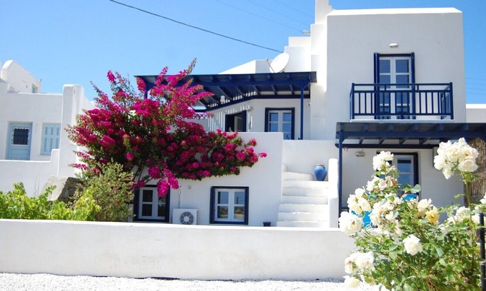 Stelida House | Care Naxos Home with sea views short walk to Prokopios beach
