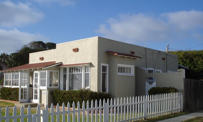 Carlsbad House | Carlsbad Boulevard Adjacent to State Beach