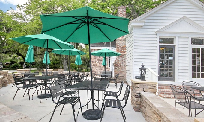 Georgetown Cottage | Carriage House102 at Wedgefield Country Club