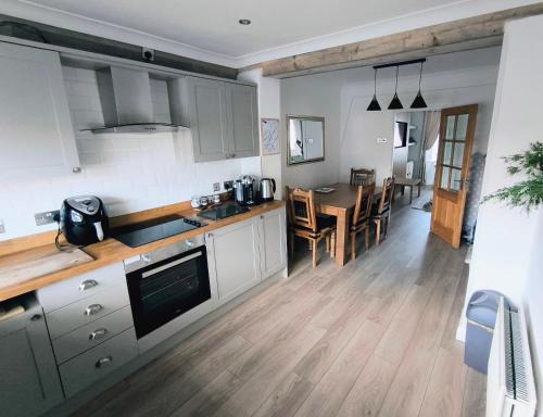 Carrickfergus House | Carrick's Cosy Haven