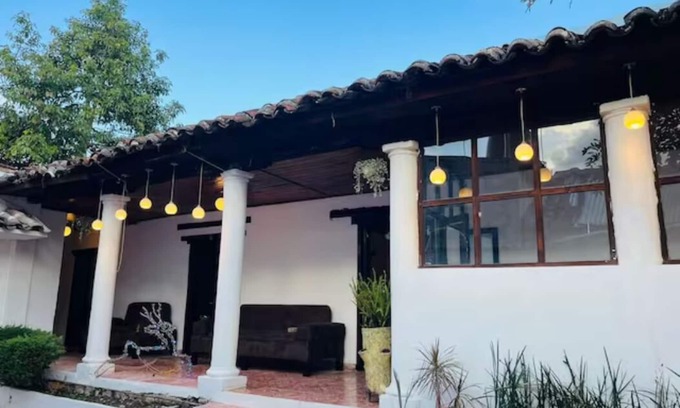 De La Merced House | Casa a Pocos Pasos del Centro con Amplio Jardin