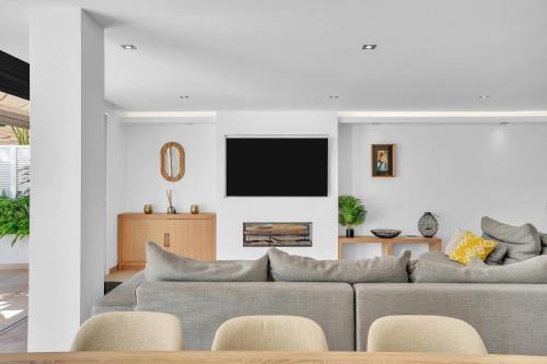 Golden Mile House | Casa Adriana