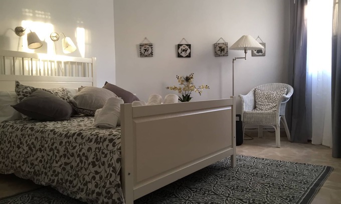 Ronda House | Casa Albéitar, easy Parking, Wifi, Ronda