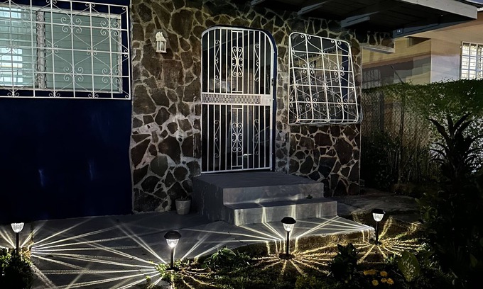 Juan Diaz House | Casa Arad Habitación 4 A 10 min Aeropuerto