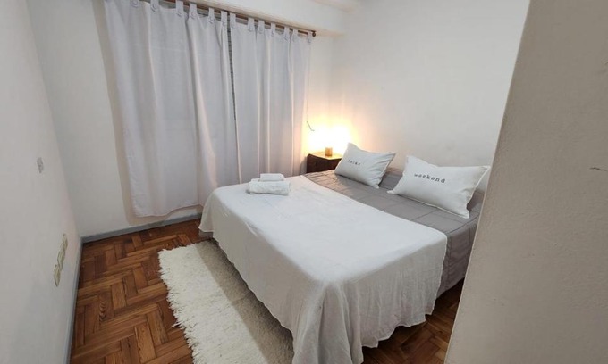 Monte Grande Apartment | Casa Azcuénaga - Parque - Zona comercial - Aerop 15 min