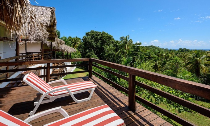 El Limon Villa | Casa Bamboulita - 5 bedroom villa with sea views in the middle of nature