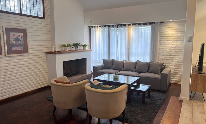 Cordoba House | Casa Calida Moderna y de Categoría