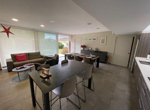 Navata House | Casa Canigó Navata