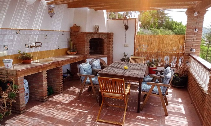 Canillas de Aceituno Apartment | Casa Canillas - amazing views, hiker's paradise, village center, sleeps 4-6!