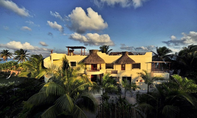 Xcalak Villa | Casa Caracola - Enchanting Beach Front Villa - Sleeps 4