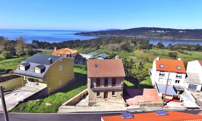 A Ameixenda House | Casa Cascada do Ezaro