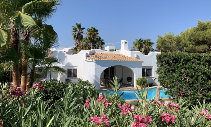 Vallgornera House | Casa Cel Blau, by the sea, large pool, beautiful Mediterranean garden