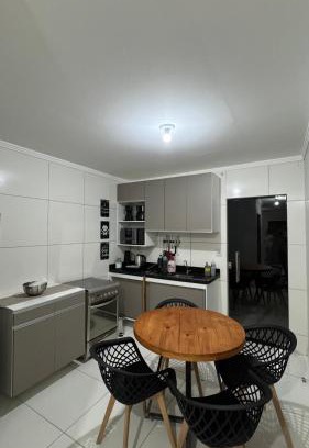 Juazeiro House | Casa com 2 Quartos Climatizados e Garagem