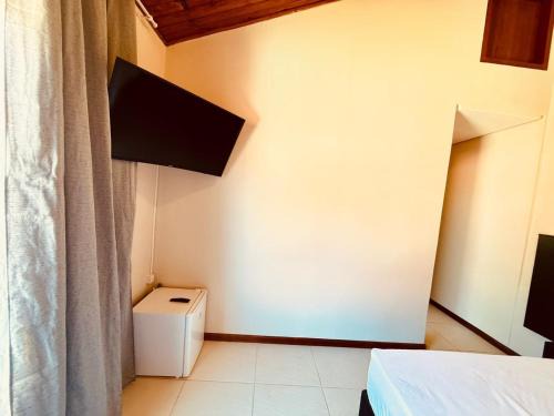 Vale dos Pinheiros House | Casa com 3 suítes em bairro nobre