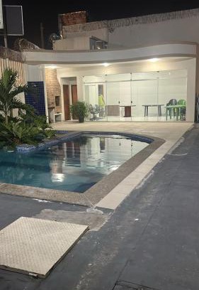 Jarderlandia House | Casa com Piscina e quartos amplos