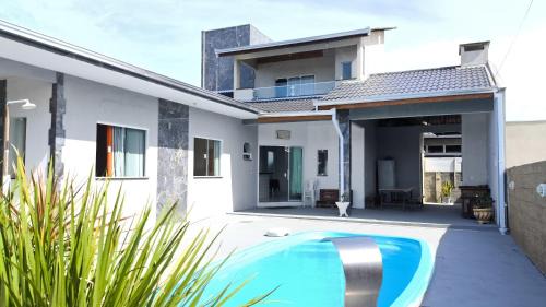 Itapoa House | Casa com piscina Itapoá Itapema do Norte