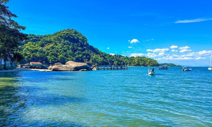 Mangaratiba House | Casa com Wi-Fi à beira-mar na Ilha de Itacuruçá/RJ