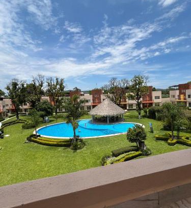 Yautepec House | Casa con Alberca en condominio