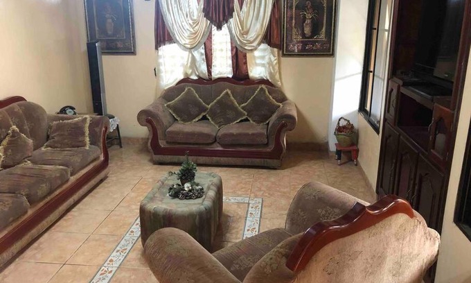 Trujillo House | Casa con espacio agradable para disfrutar Trujillo