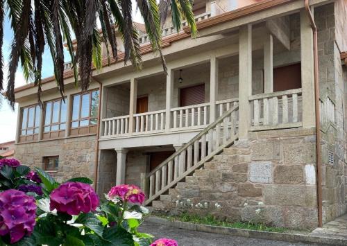 Vilanova de Arousa Apartment | Casa con piscina y barbacoa · Casa O vincular by Easy Life Rent