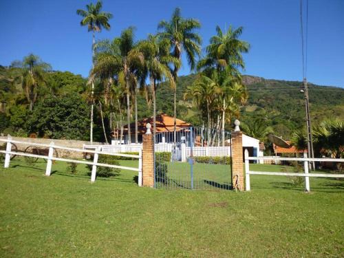Santo Antonio do Jardim House | Casa Coronel Estevão