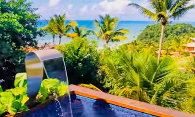 Centro House | Casa de Alto Padrão com Vista Mar