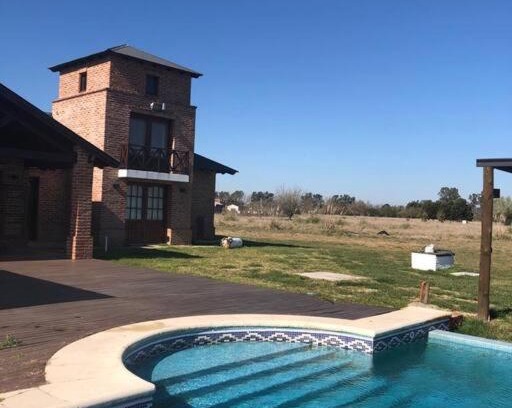 Partido de Monte House | Casa de campo en club privado Benquerencia