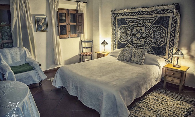 Bubion Cottage | Casa de la Fuente has panoramic views and is very comfortable