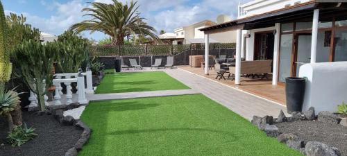 Montana Roja Villa | Casa De Nefertiti