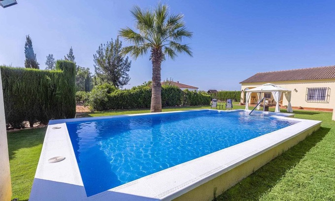 Marchena House | Casa de Noa Holiday Home, Seville countryside