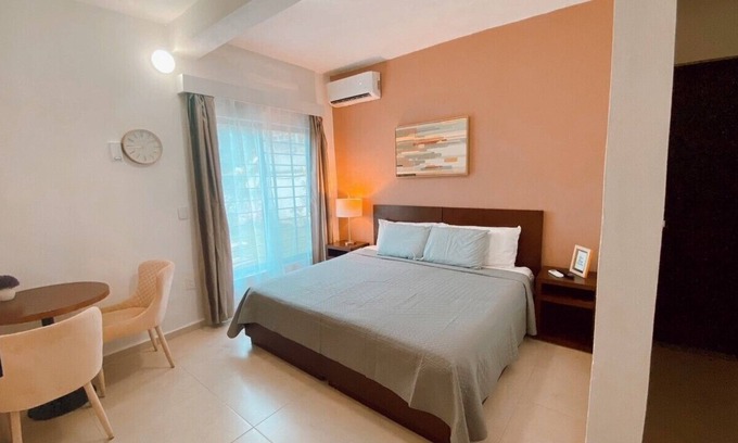 Alfredo V. Bonfil Hotel | Casa de Piedra