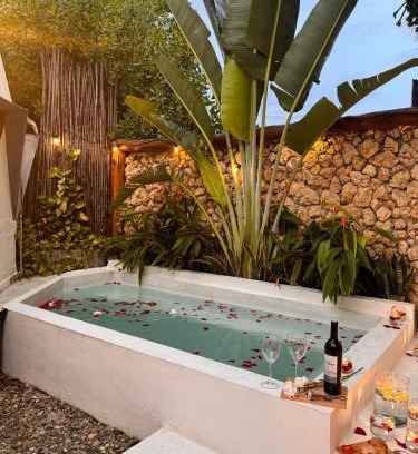 Tierra Bomba Island Hotel | Casa de playa Kommox Beach