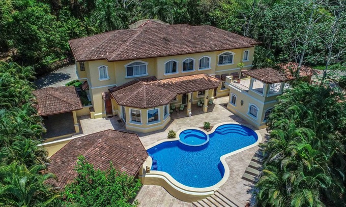 Pacuare Reserve House | Casa de Sueños 8 Bdrs Private Home in Los Suenos Resort