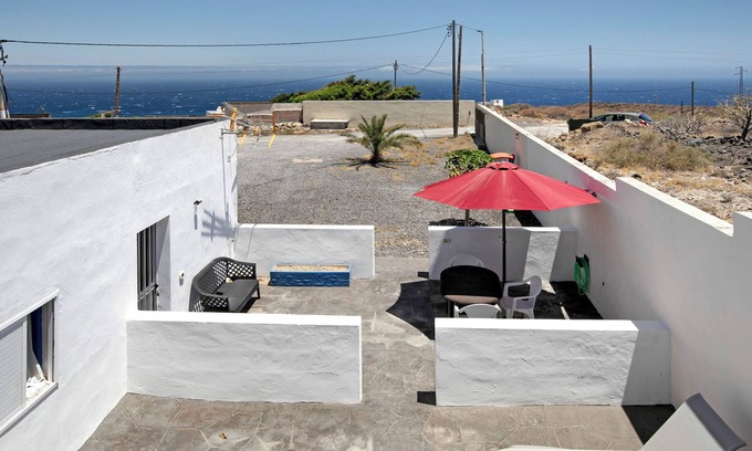 Fasnia Cottage | 'Casa Del Pescador' with Private Terrace, Private Garden and Wi-Fi