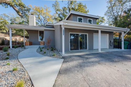 Atascadero House | Casa del Lago