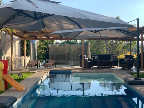 Cocoyoc House | Casa del Unicornio Azul